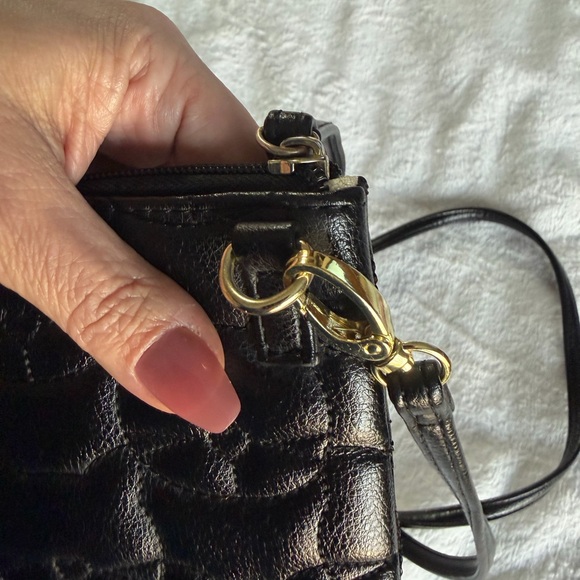 Betsey Johnson black quilted Wristlet/Crossbody Bag - Picture 9 of 9